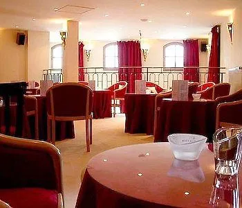 Mas De La Tour Hotel Gargas