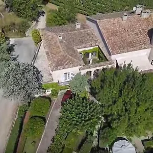 Domaine Le Bourdet Hébergement de vacances Saint-Sauveur-de-Cruzière